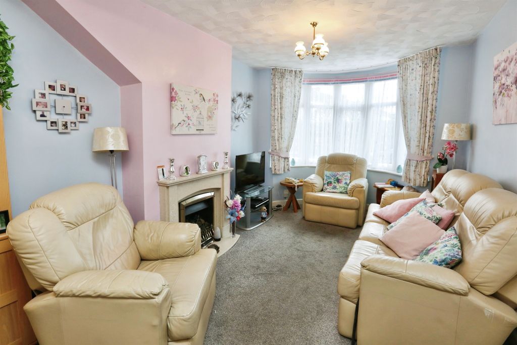 Property photo 3 of 17