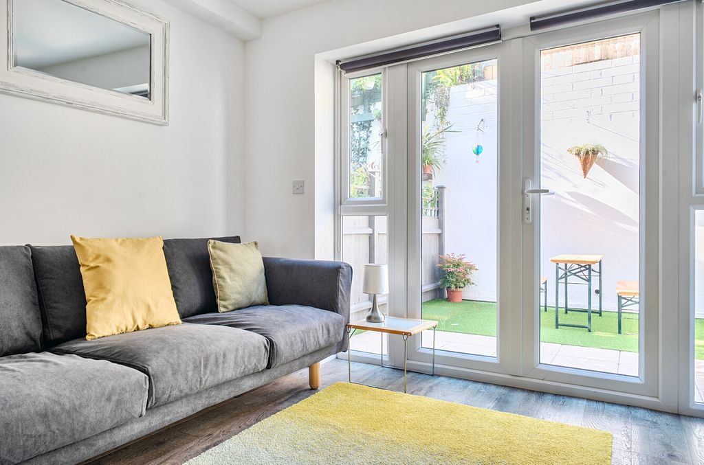 Property photo 3 of 23 Patio Doors