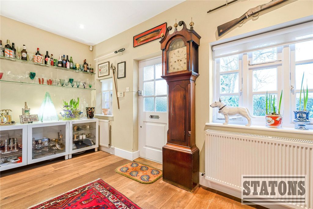 Property photo 3 of 26 Picture No. 27