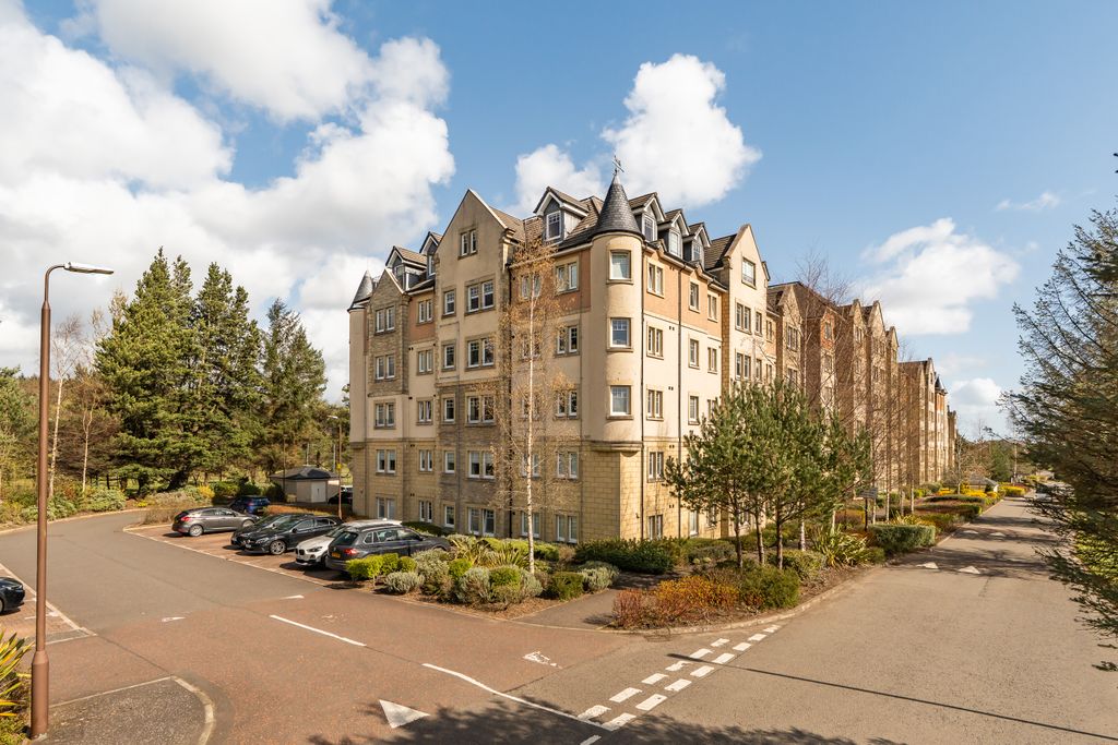 Property photo 1 of 17 Primary Property Image