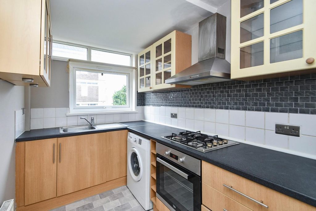 Property photo 2 of 13 88Hampsthwaiteroad-1.Jpg