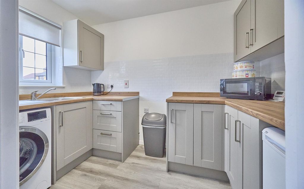 Property photo 2 of 9 Refitted Kitchen To Front