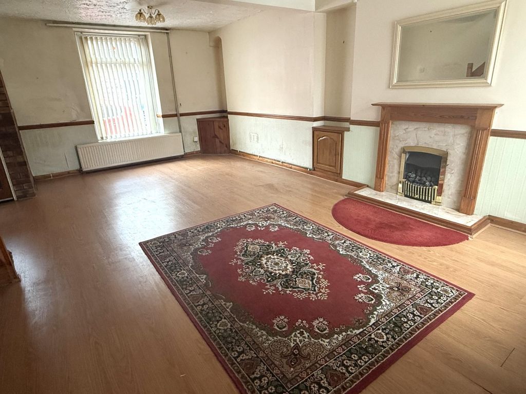 Property photo 2 of 13 Not Specified