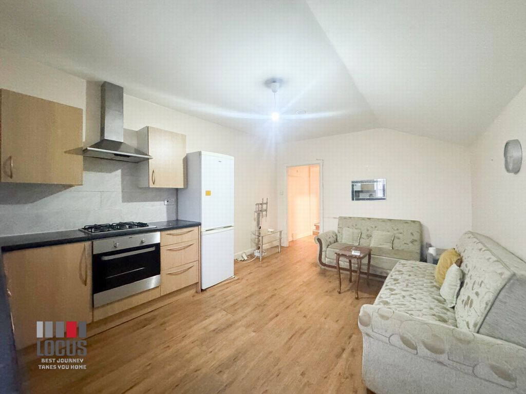 Property photo 2 of 10 Photo 2