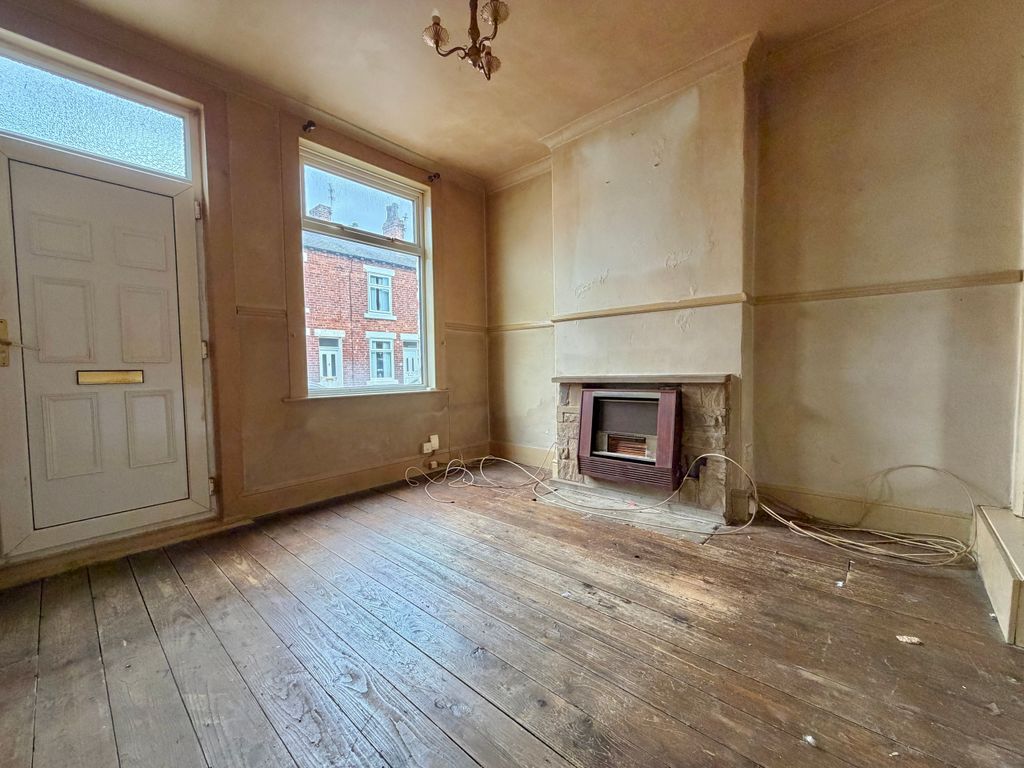 Property photo 2 of 9 Living Room