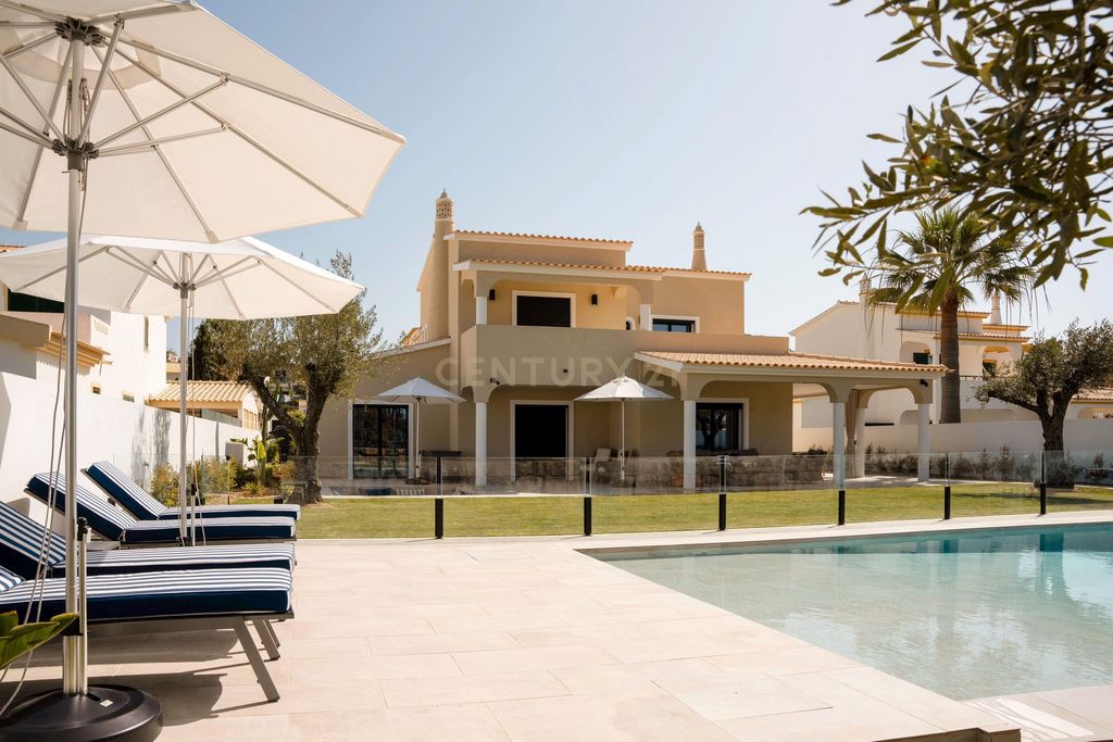 Property photo 1 of 34 Luxury Home In Praia Da Galé · Algarve , Where Luxury Meets The Sea