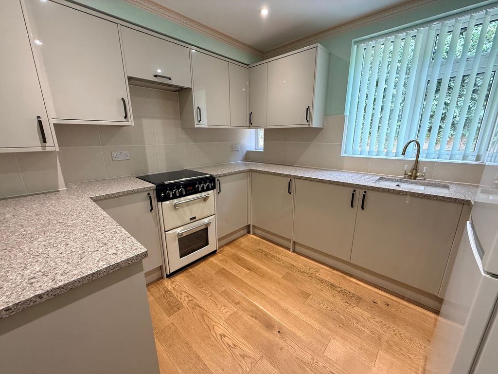 Property photo 2 of 15 Kitchen