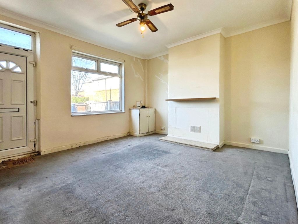 Property photo 3 of 18 Pbox-Img.Jpg