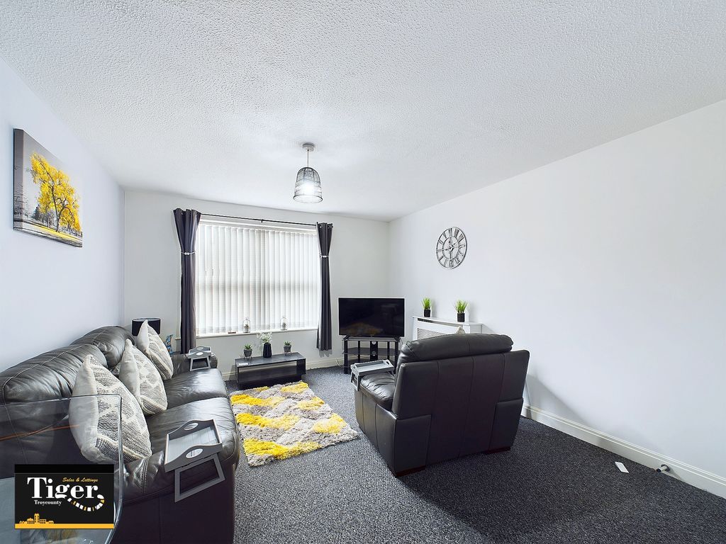 Property photo 3 of 11 Cam02176G0-Pr0488-Still002