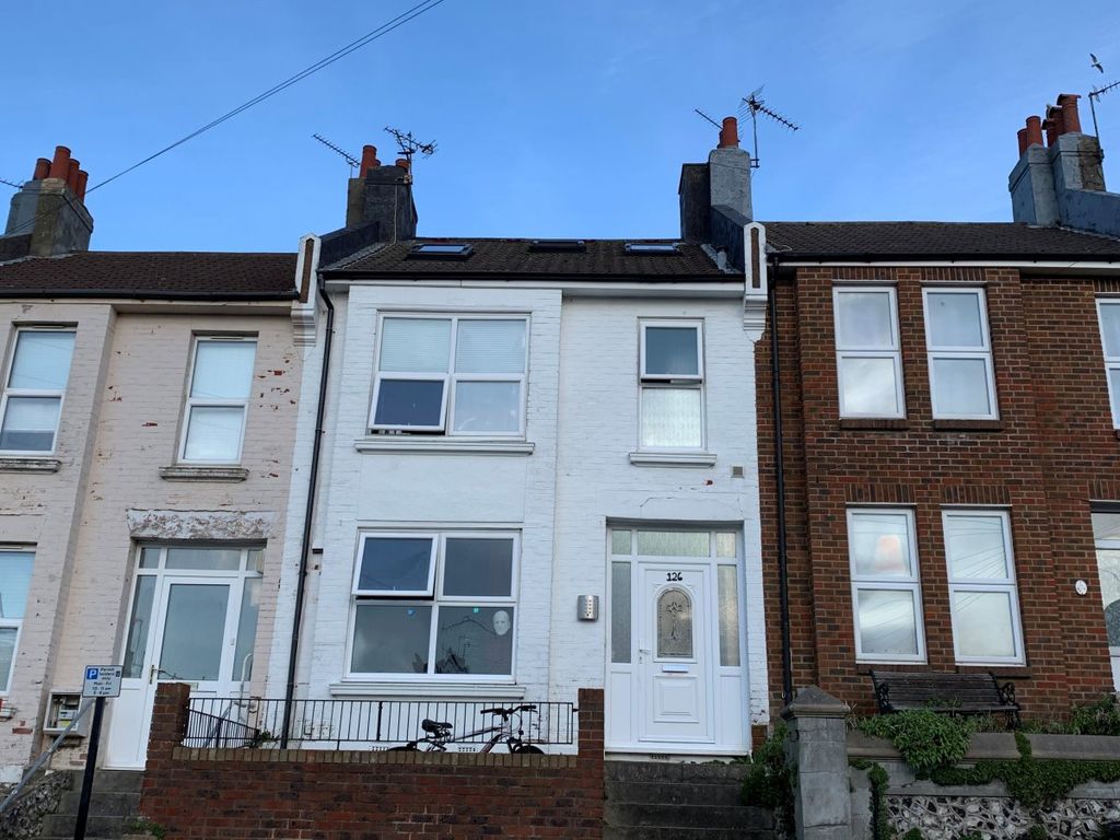 Property photo 1 of 12 Five Bedroom