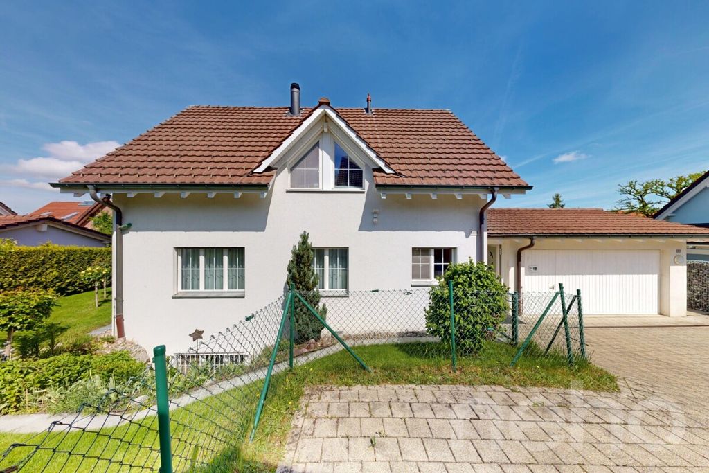 Property photo 2 of 12