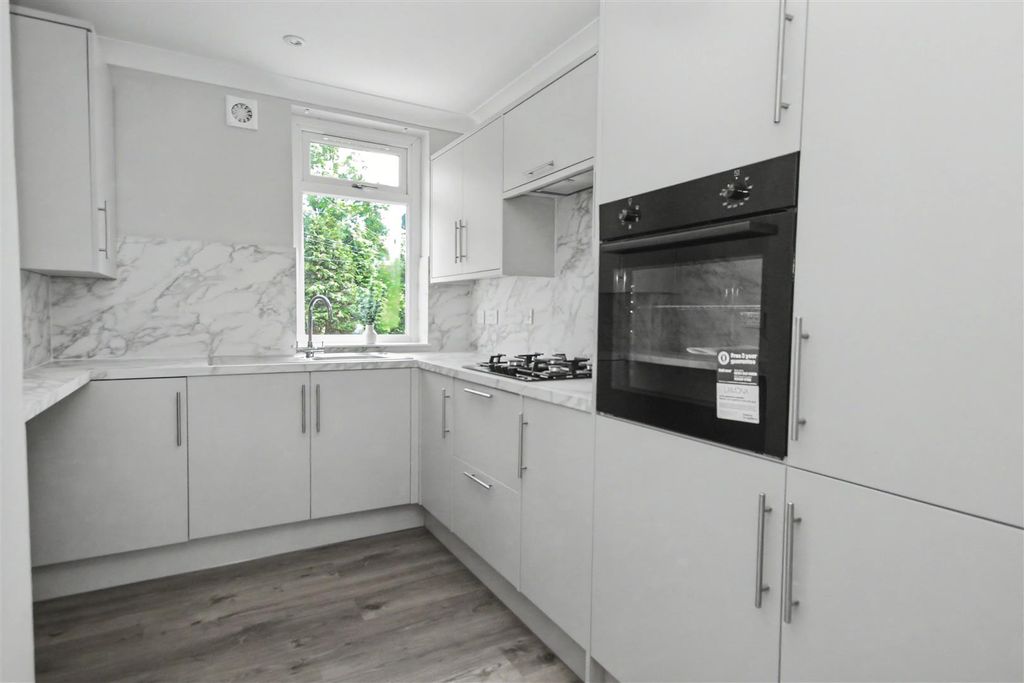 Property photo 3 of 9 3.Jpg