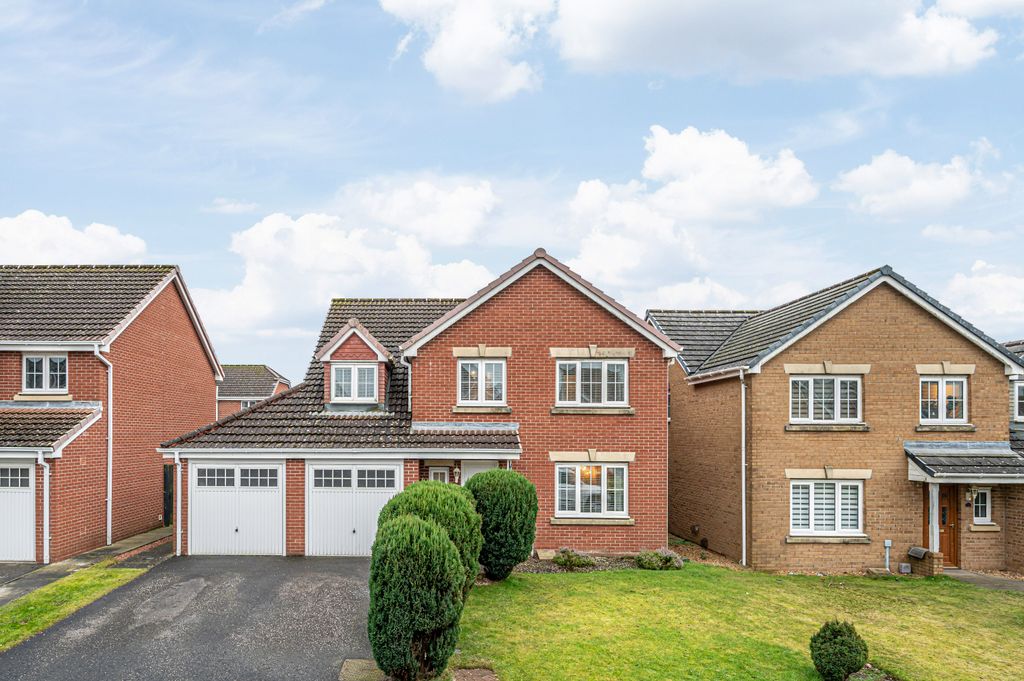 Property photo 1 of 35 Primary Property Image