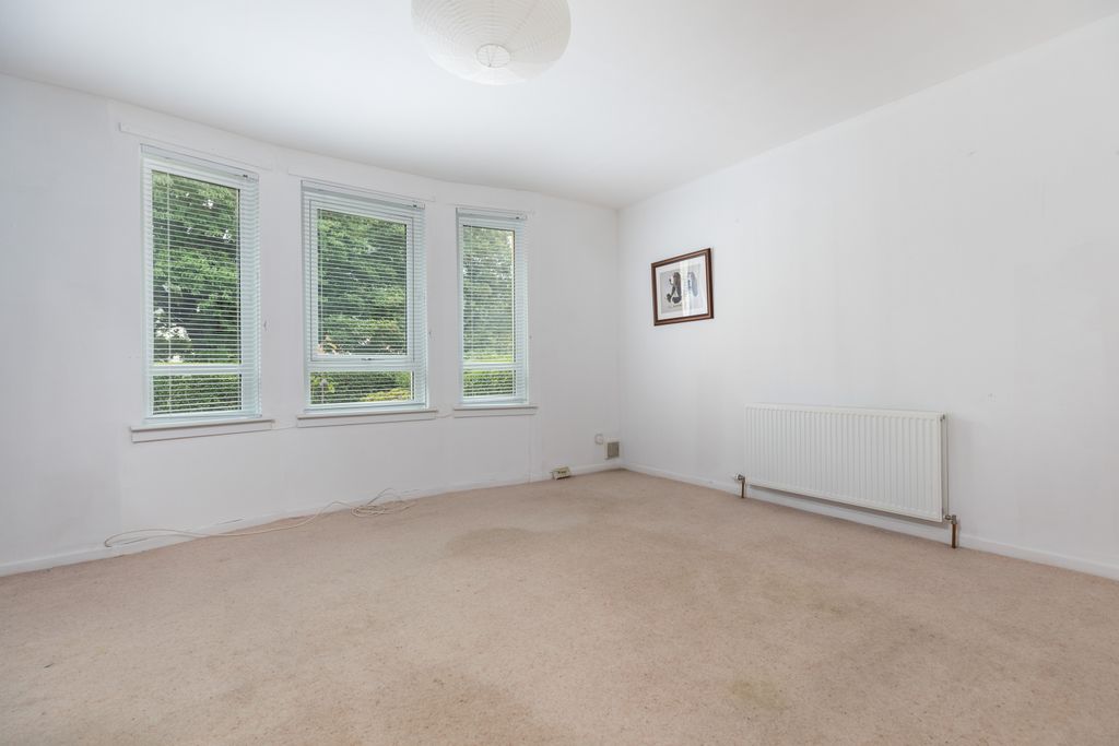 Property photo 3 of 18 129 Arklet Road_004