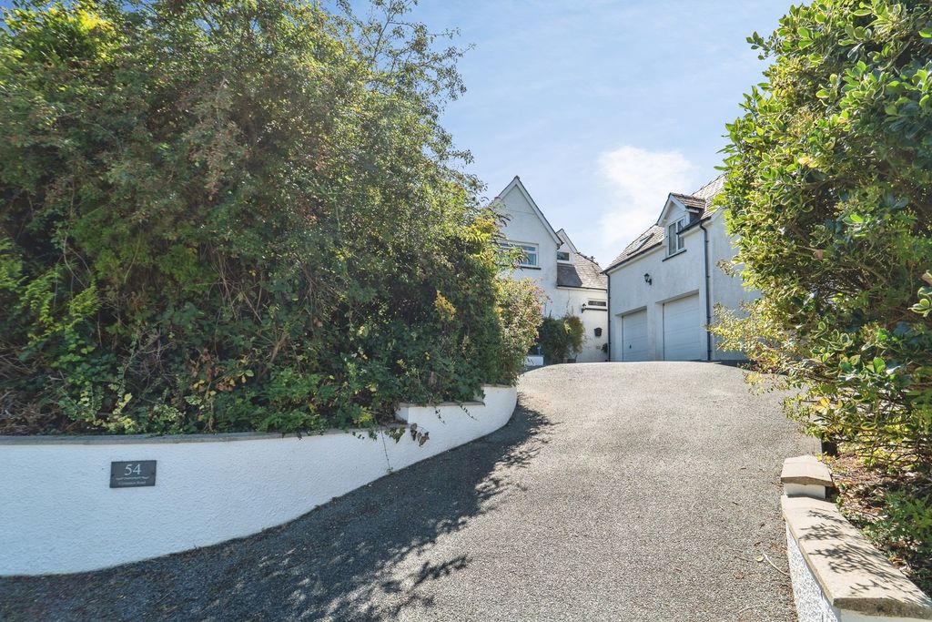 Property photo 1 of 34 Pbox-Img.Jpg