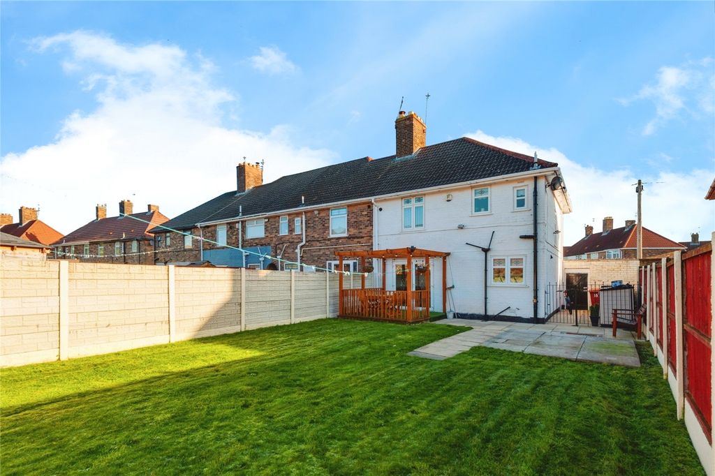 Property photo 2 of 17 Picture No. 11