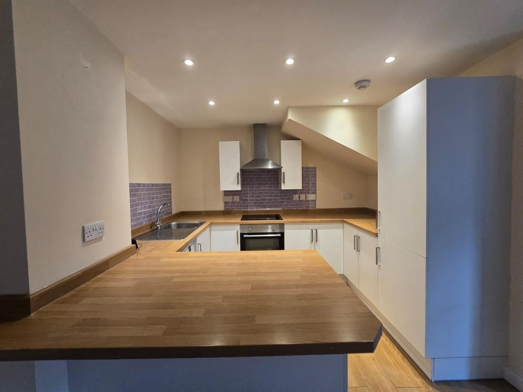 Property photo 2 of 8 H2.Jpg