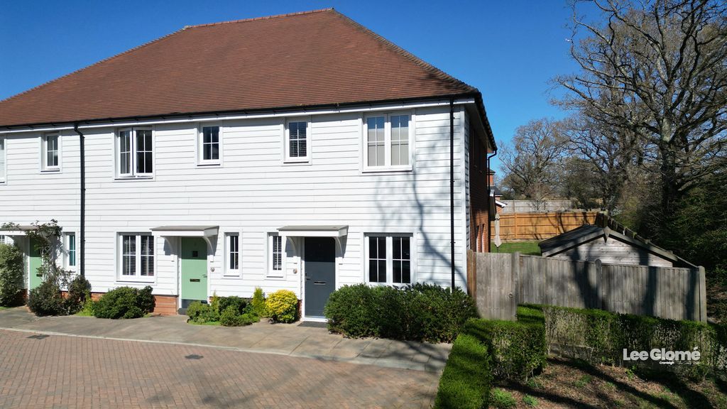 Property photo 1 of 25
