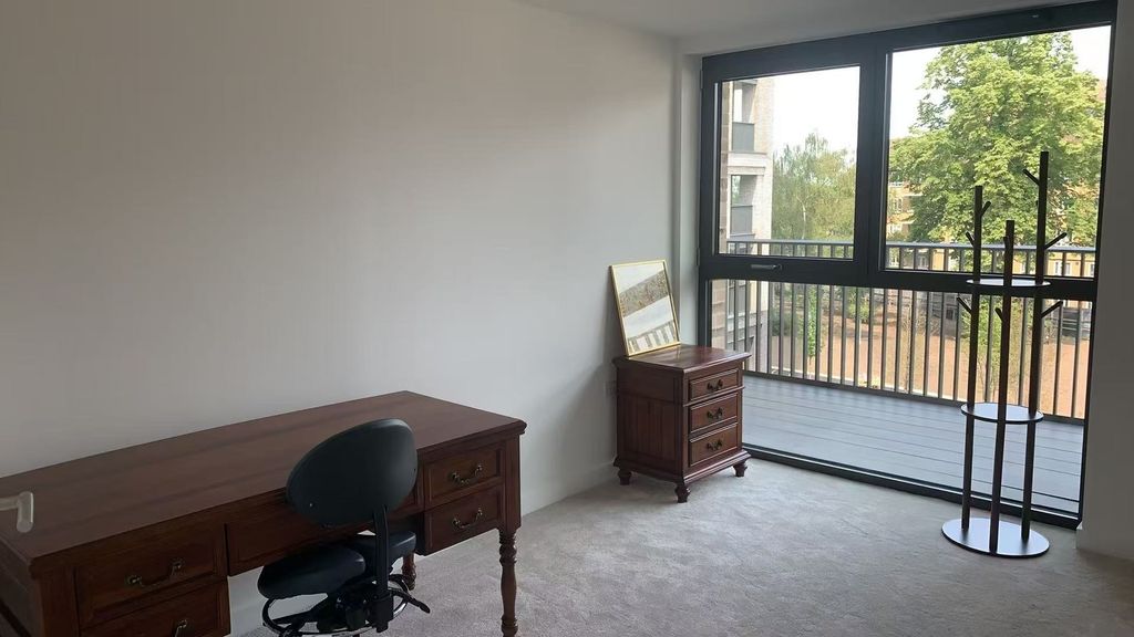 Property photo 2 of 47