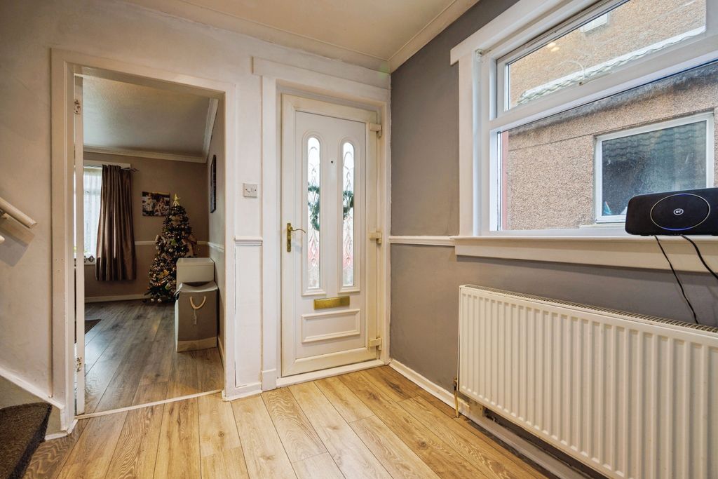 Property photo 3 of 15 Hallway