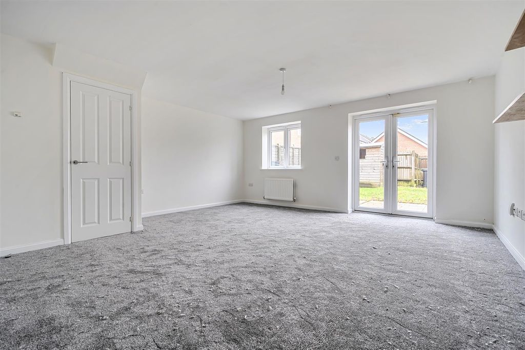 Property photo 2 of 25 1407420-12-6981Fbbe4667F.Jpg