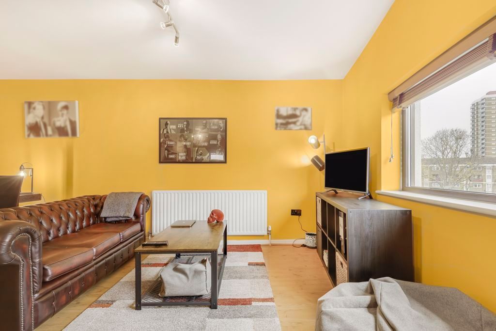 Property photo 1 of 33 Photo 25