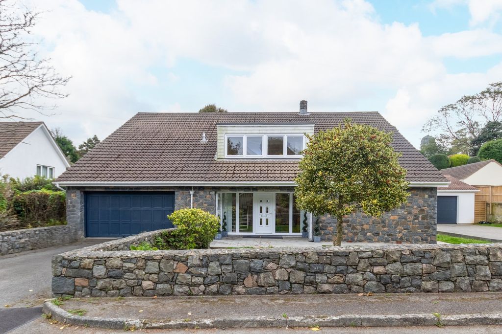 Property photo 2 of 28 Picture No. 39