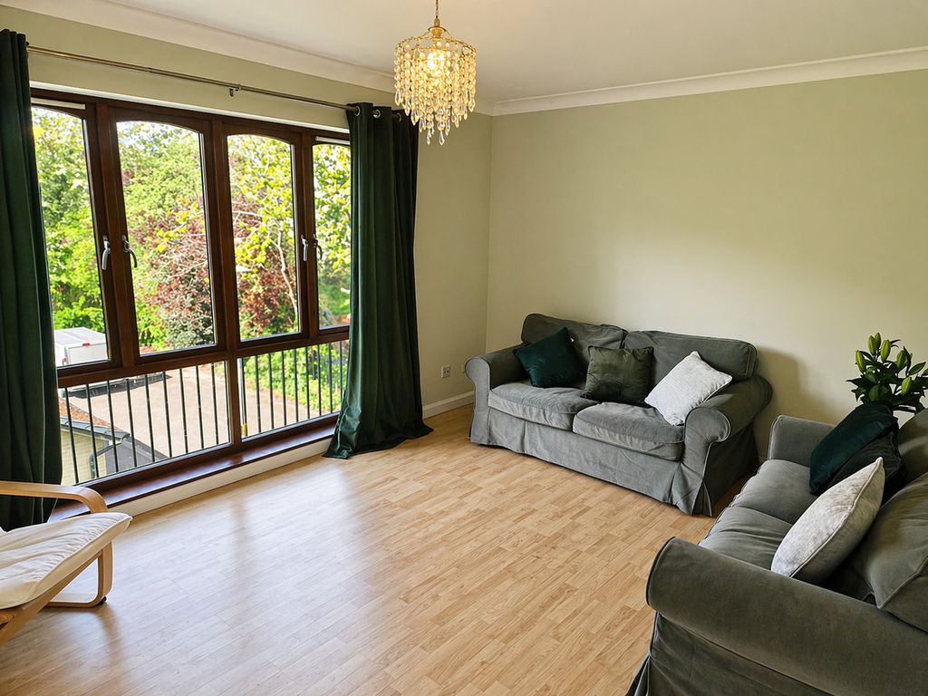 Property photo 2 of 9