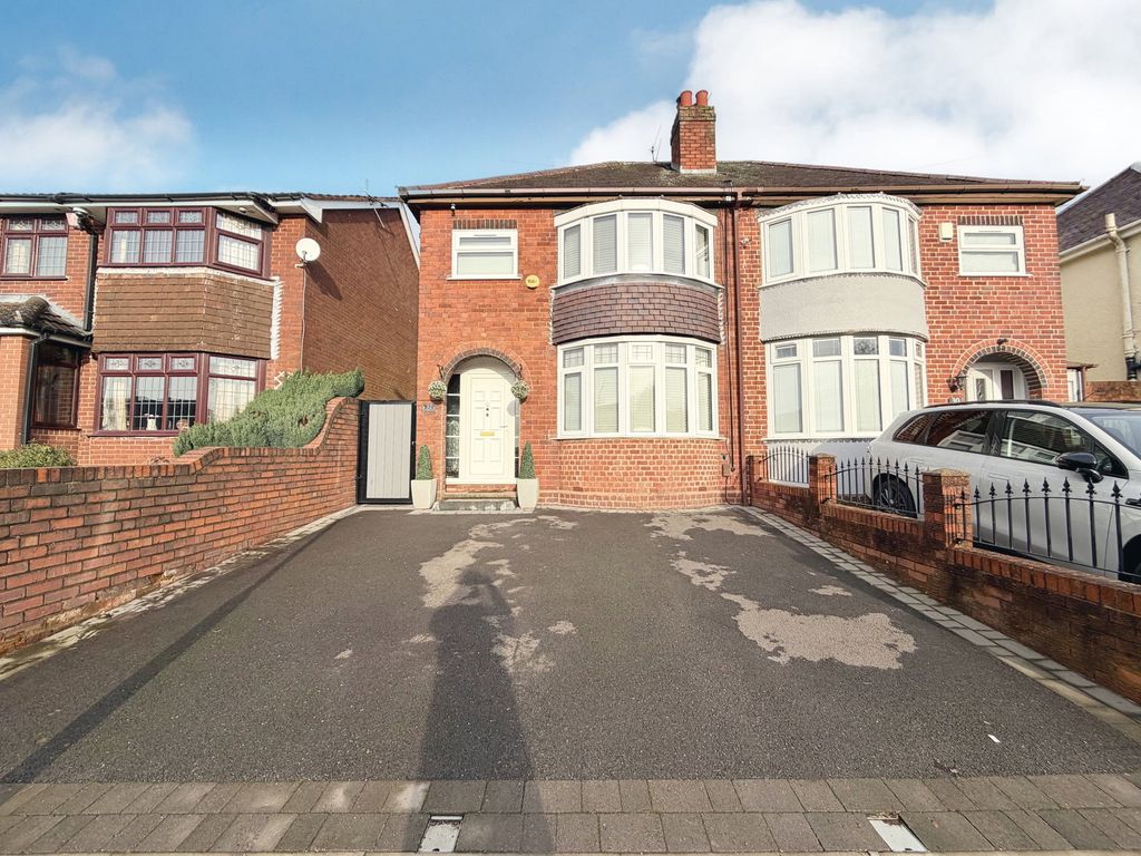 Property photo 1 of 27