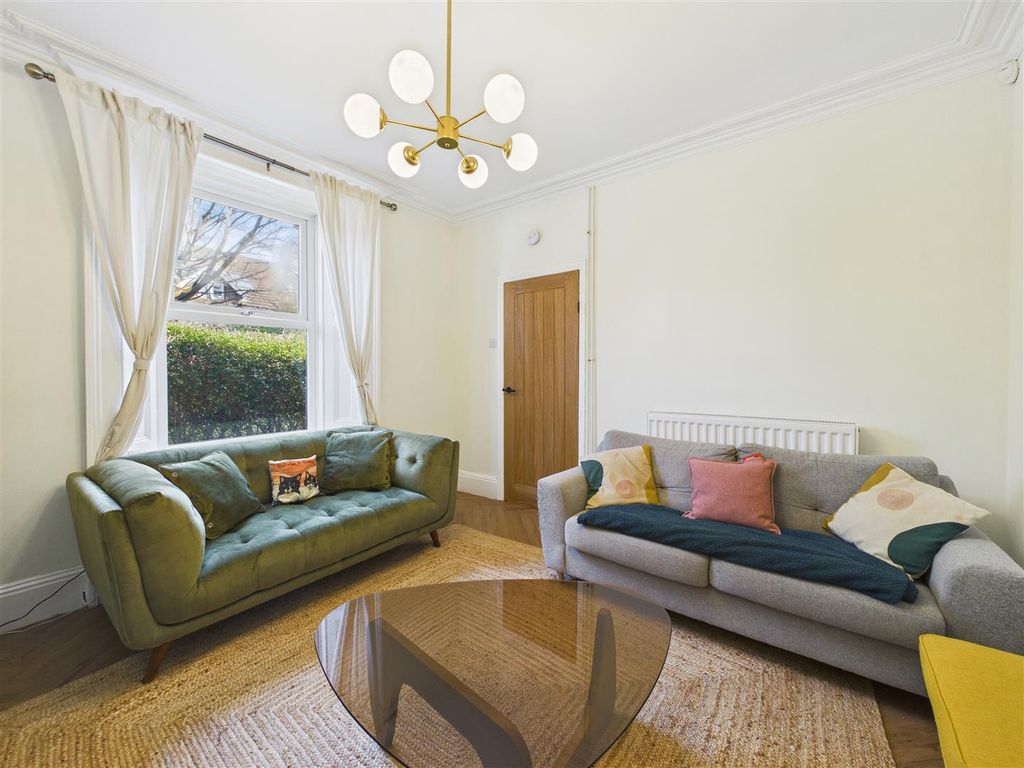 Property photo 2 of 23 Cam05476G0-Pr0146-Still009.Jpg