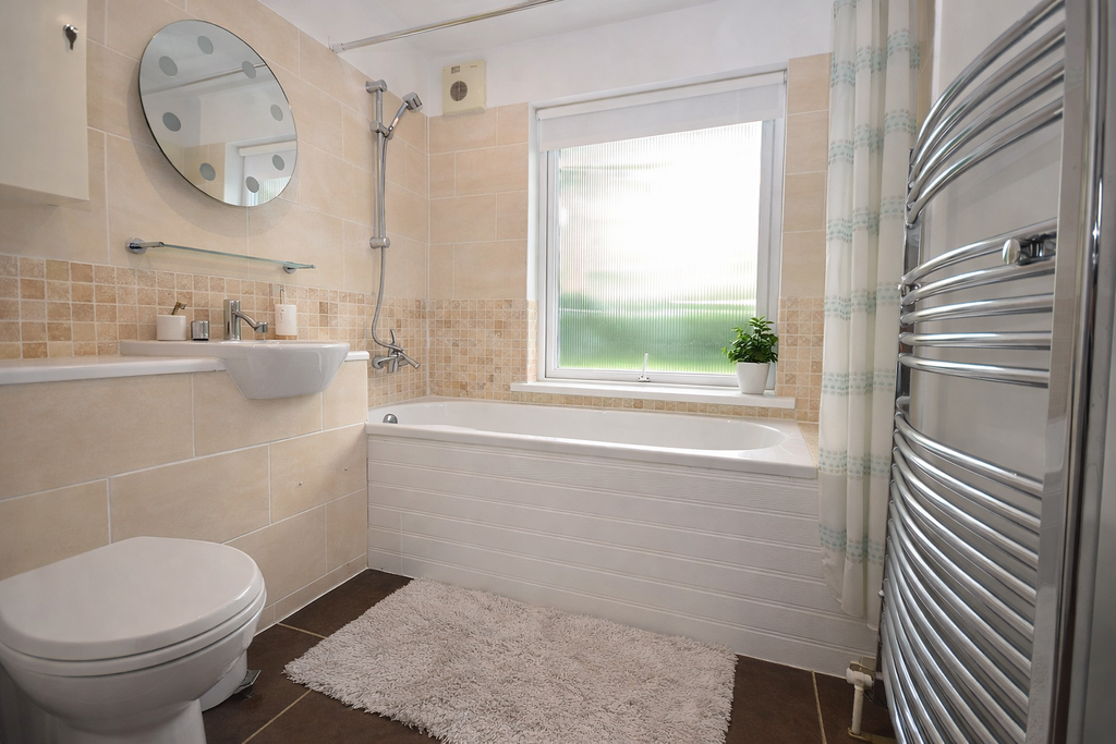 Property photo 3 of 5