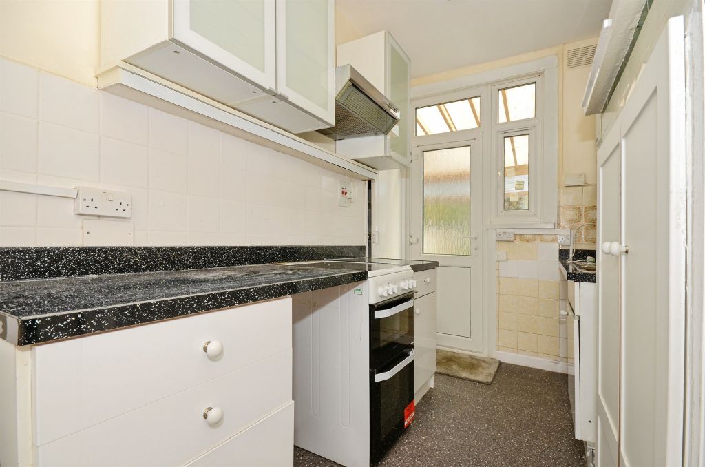Property photo 3 of 17