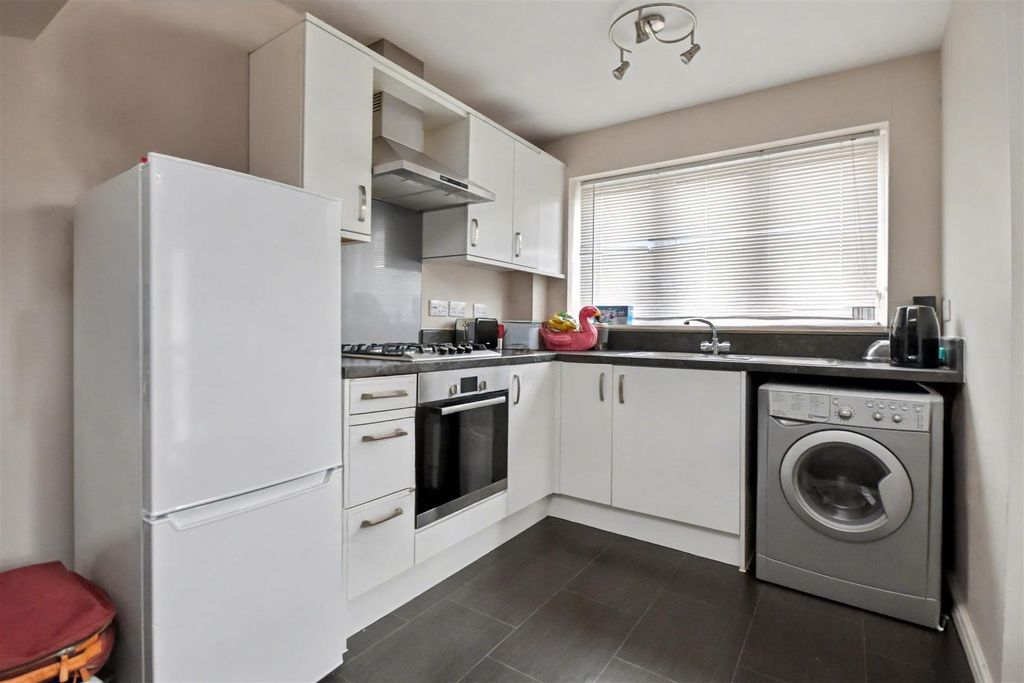 Property photo 2 of 7 K.Jpg