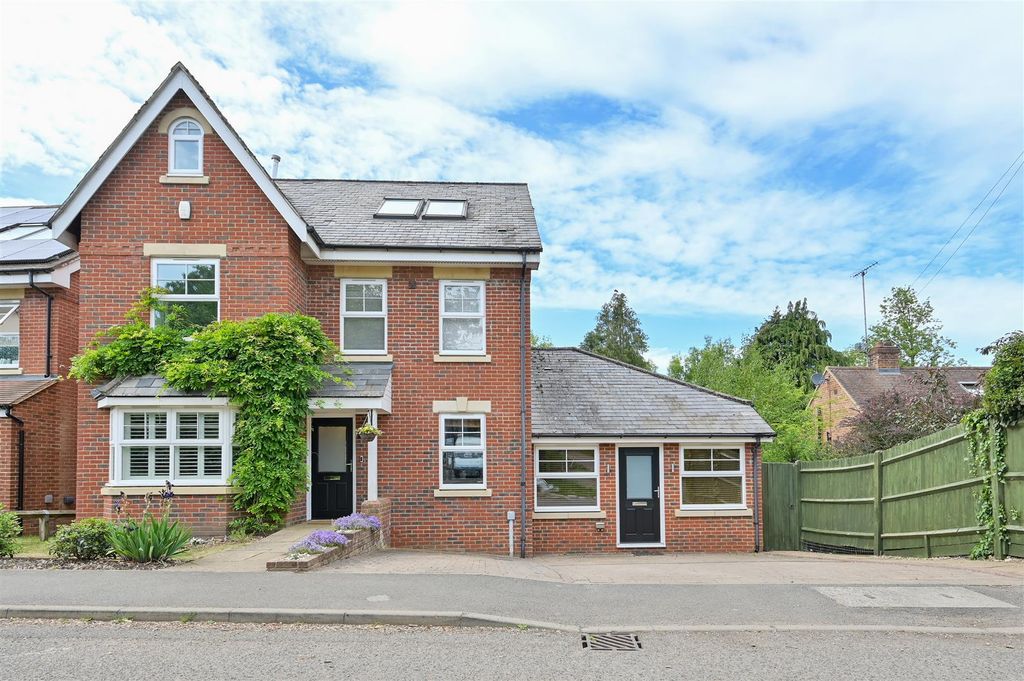 Property photo 1 of 17 15 Meads Lane-1.Jpg