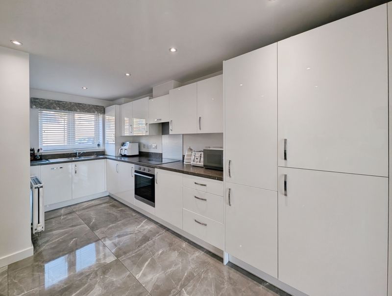 Property photo 3 of 15 Photo 9