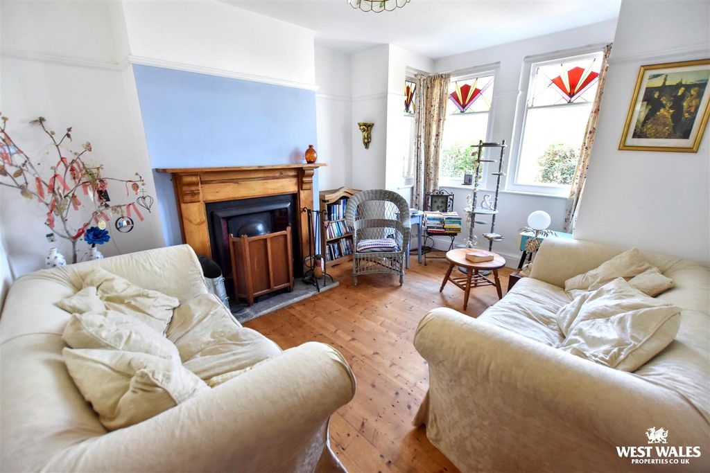 Property photo 2 of 18 7 (25).Jpg