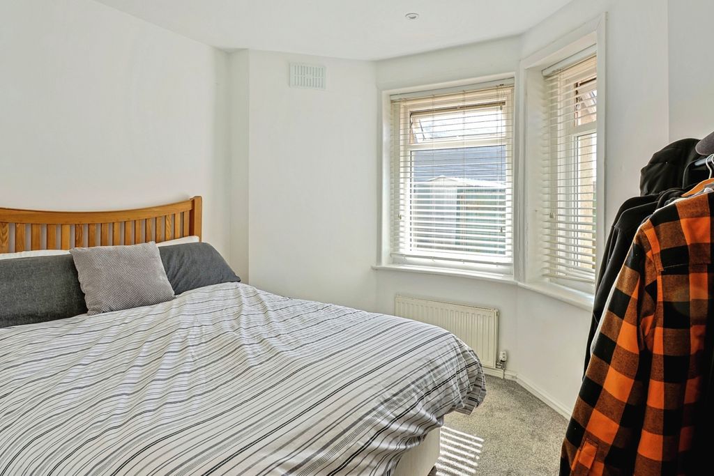 Property photo 3 of 15 Pbox-Img.Jpg