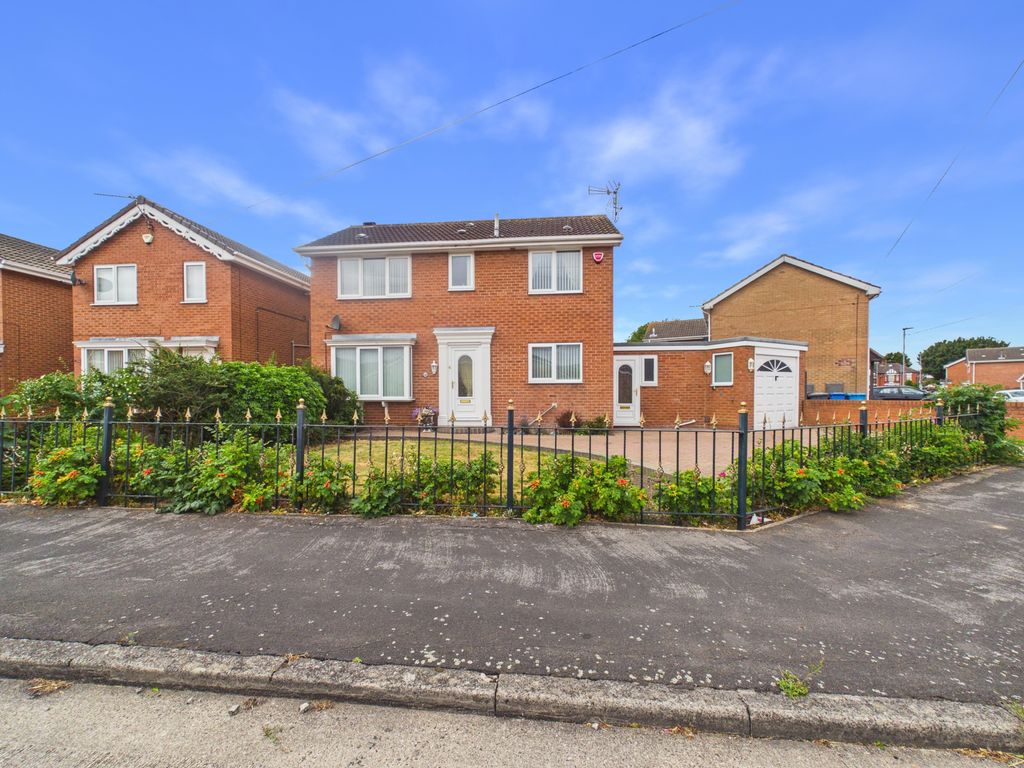 Property photo 1 of 28