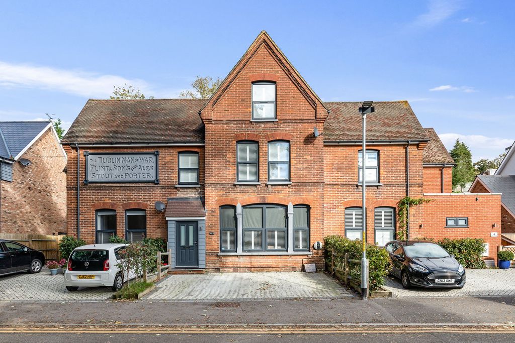 Property photo 1 of 16