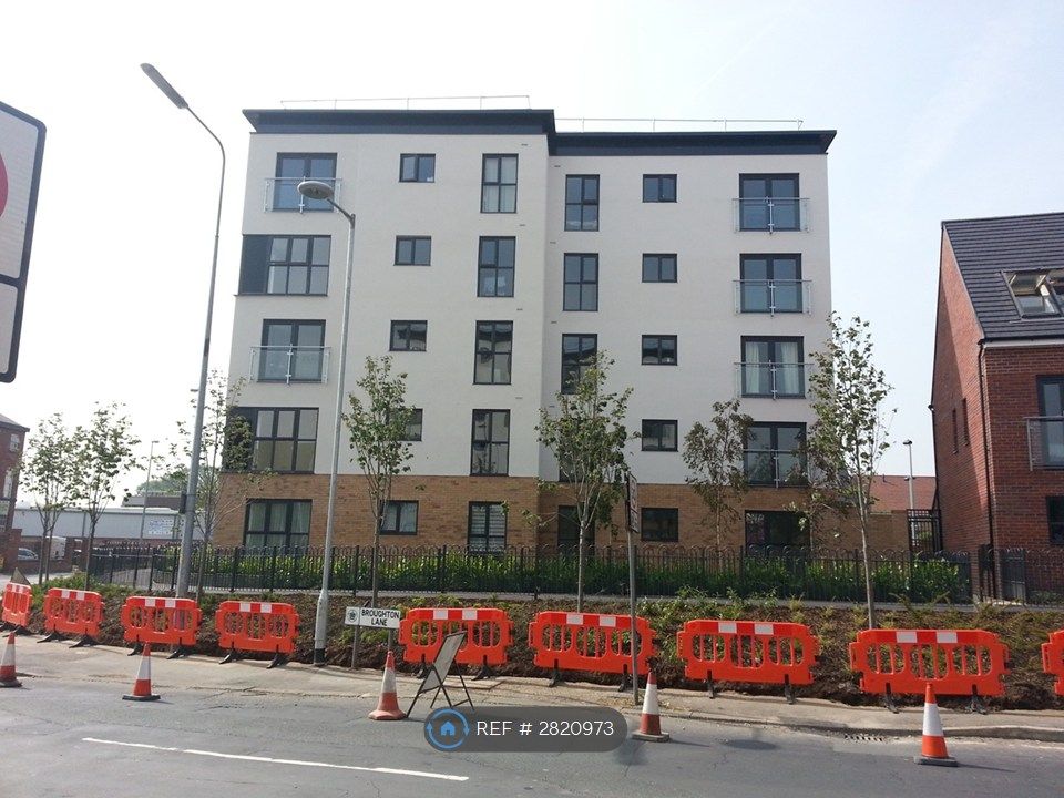 Property photo 3 of 15 Exterior View