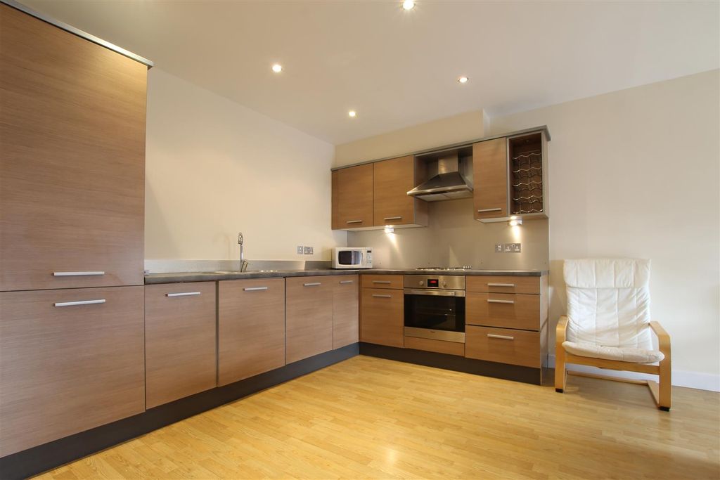 Property photo 1 of 9 58021.Jpg