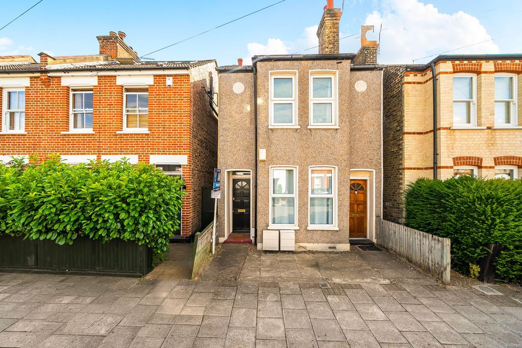 Property photo 1 of 11