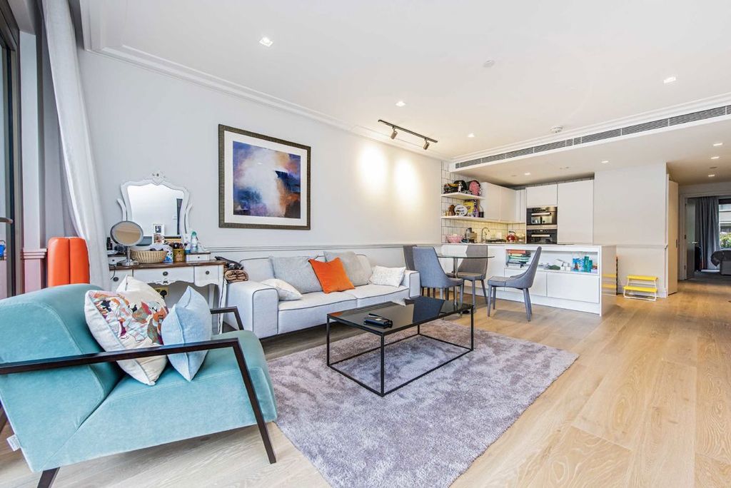 Property photo 2 of 9