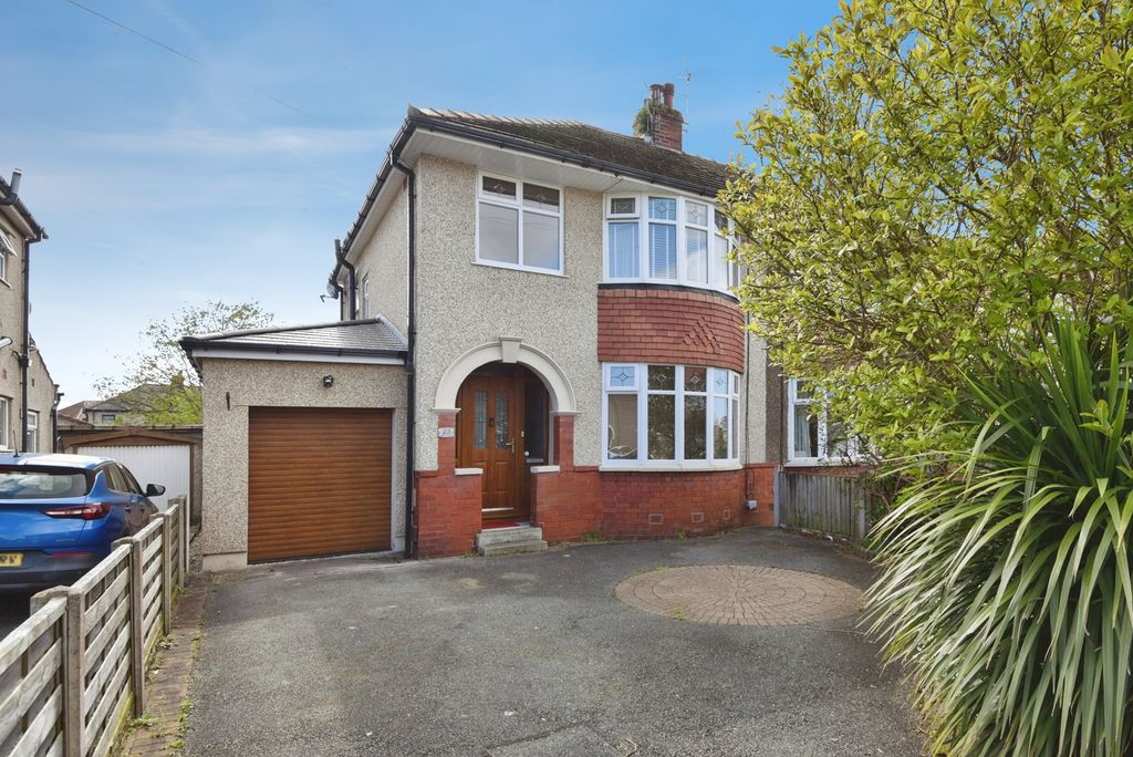 Property photo 1 of 20 Pbox-Img.Jpg