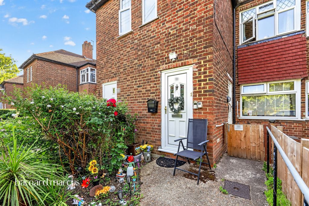 Property photo 1 of 10