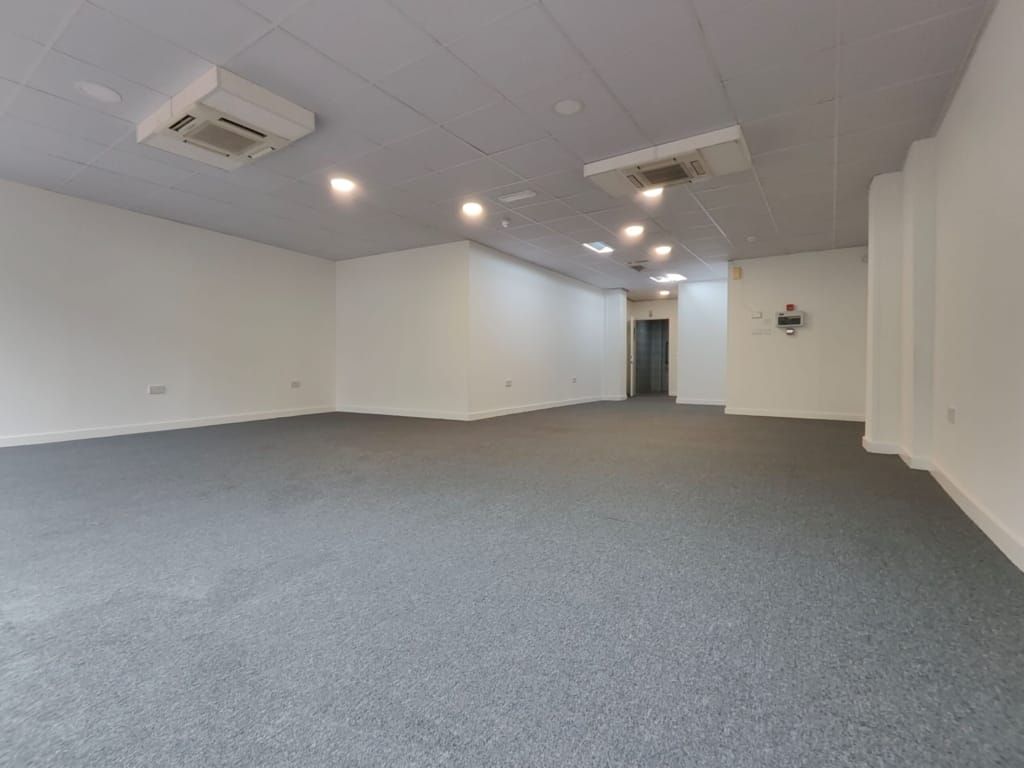 Property photo 2 of 3