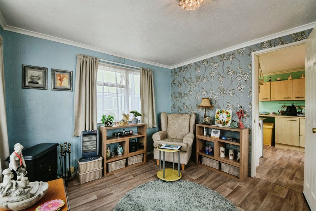 Property photo 3 of 16