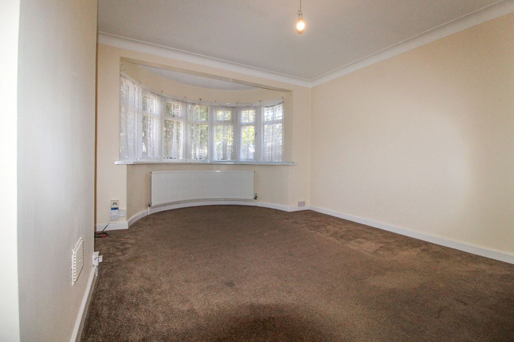 Property photo 3 of 14 Gallery