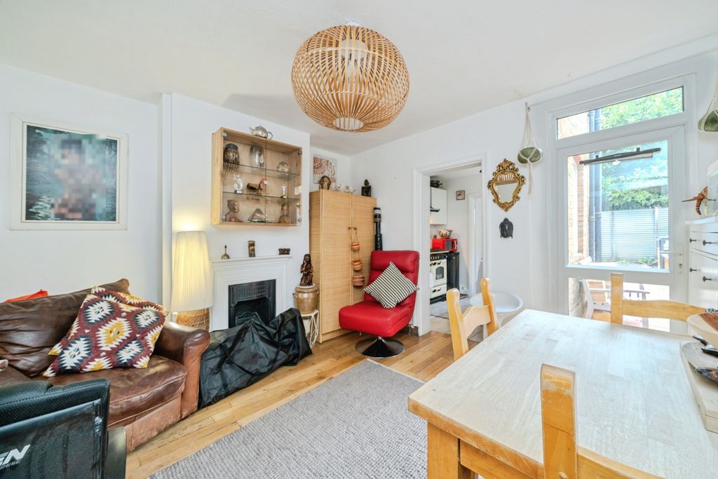 Property photo 2 of 24 Dsc00155