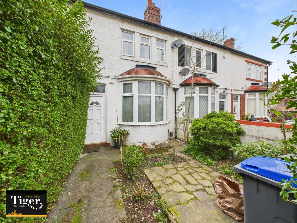 Property photo 1 of 19 Cam03440G0-Pr0289-Still019